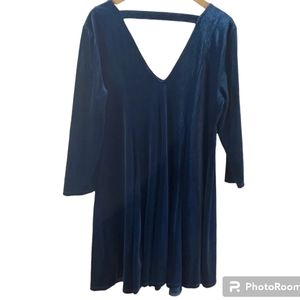 Torrid, Size 2X,Mini Velvet Fluted Dress Teal A-Line, Deep V-Neck, Open Back